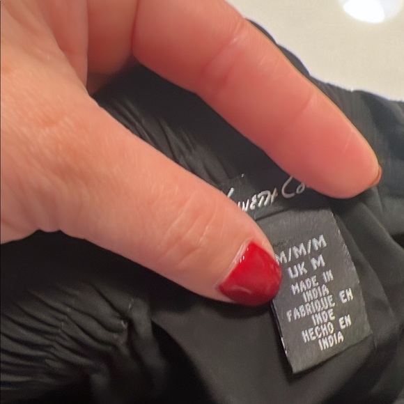 Black jogger pants - Picture 5 of 5